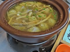 -有红鸡毛店·川菜(建设路店)