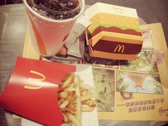 -麦当劳(中山公园龙之梦店)