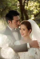 -铂爵夫人婚纱摄影(上海总店)