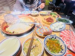 -洱火云南酸菜牛肉火锅(石景山当代商城店)