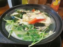 -丽虹云南过桥米线(兴工街店)