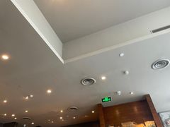 -星巴克臻选(呼和浩特维多利摩尔城店)