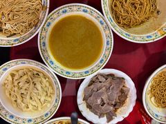 -金杨拉面王小吃面馆·牛三宝面·红烧牛肉粉