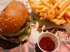-The Habit Burger Grill 哈比特汉堡(复兴soho店)