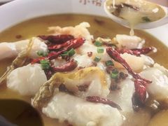 -渝是乎酸菜鱼(龙旗购物中心店)