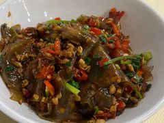 酸菜炒粉皮-笨罗卜浏阳菜馆(龙华鹏润达店)