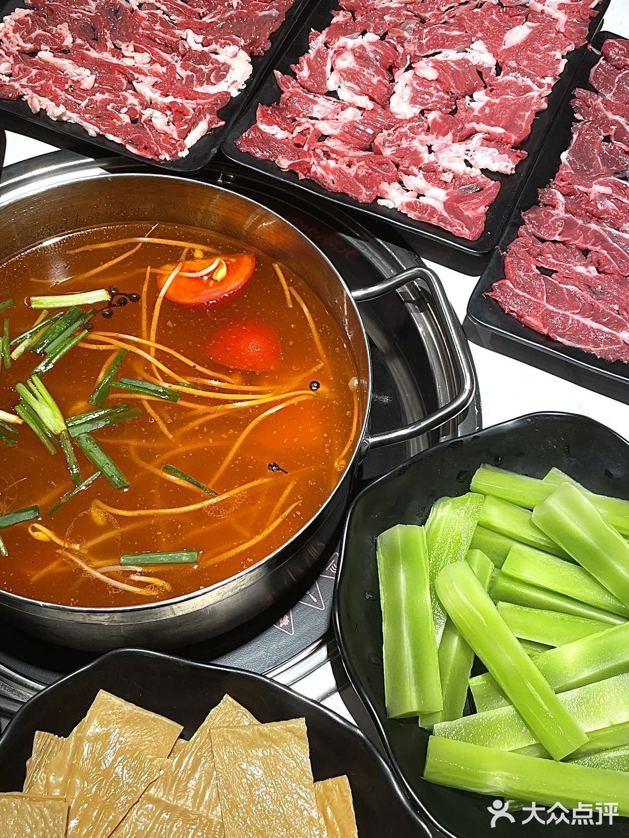 青云市集也可以吃到超正宗的贵州酸汤牛肉火锅 6015