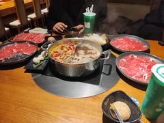 -呷哺呷哺 黄金牧场 (欢乐谷店)