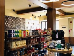 零售区-星巴克臻选(成都宽窄巷子店)