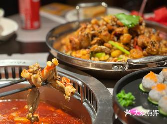 牛蛙是现杀的，端上桌再下锅，新鲜但是不入味