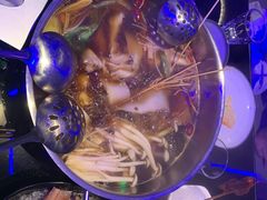 -唯爱KTV聚会餐厅(仙林东城汇店)
