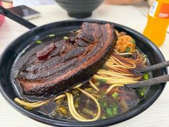 -小龙大肉面馆