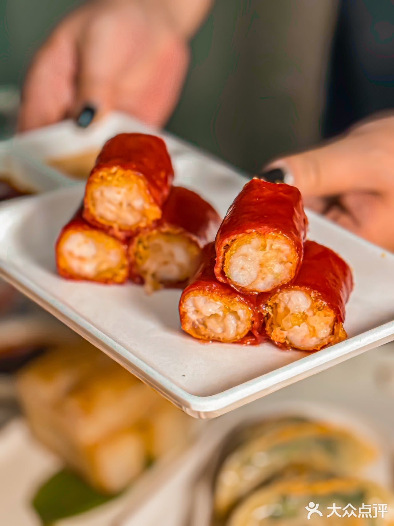 新年的到来来到了荔轼楼这家粤式茶楼，这里的環境优雅