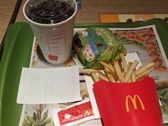 -麦当劳(华贸天地店)