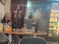 -辣叨叨·江西小炒锅气米粉(南京西路店)