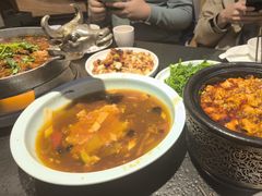 -万重锦·人文川菜馆(骡马市店)