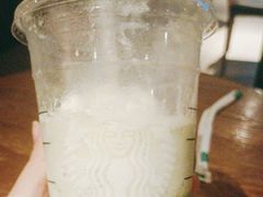 -星巴克(杭州湖滨银泰E区店)