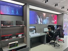 -ROG玩家国度(烟台众诚店)