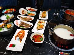 -淡尾·海鲜自助概念餐厅(虹桥南丰城店)