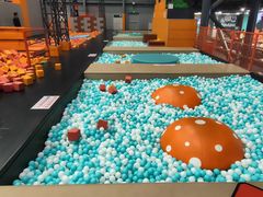 -极限PLAY运动娱乐新世界·团建派对表演休闲馆·室内高空游乐园