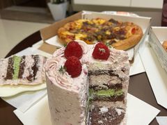 -山与蓝·轻糖鲜果蛋糕(勒泰店)