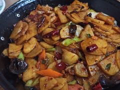 干锅土豆片-三点小吃(山大店)