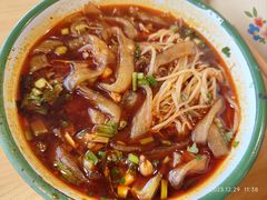 -拈签一笑黄牛肉辣卤串串