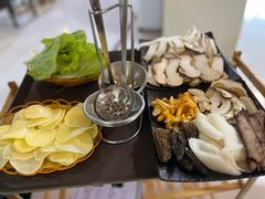 -蘑统田下·野生菌火锅