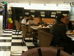 大堂-新大咀港式茶餐厅(宝山万达店)