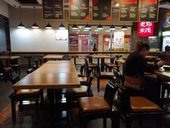 大堂-老妈米线(港龙店)