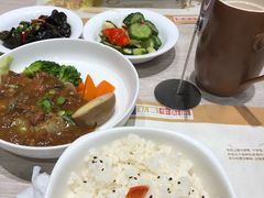 -康师傅私房牛肉面(马泉营奥莱店)