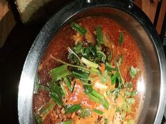 -野山舂·贵州现舂酸汤火锅(鸿通城店)