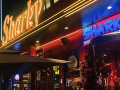 -鲨鱼美式餐厅酒吧Sharky