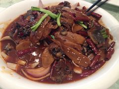 -老房子金沙元年川菜食府·草坪婚礼(毗河店)