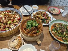 -佬缸炮江湖川菜(玉林店)