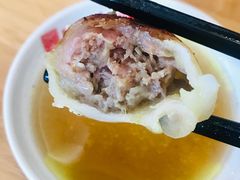 牛肉鍋貼-小姜锅贴(凤凰街店)