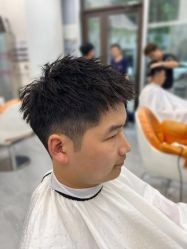 -豪斯塔美发连锁