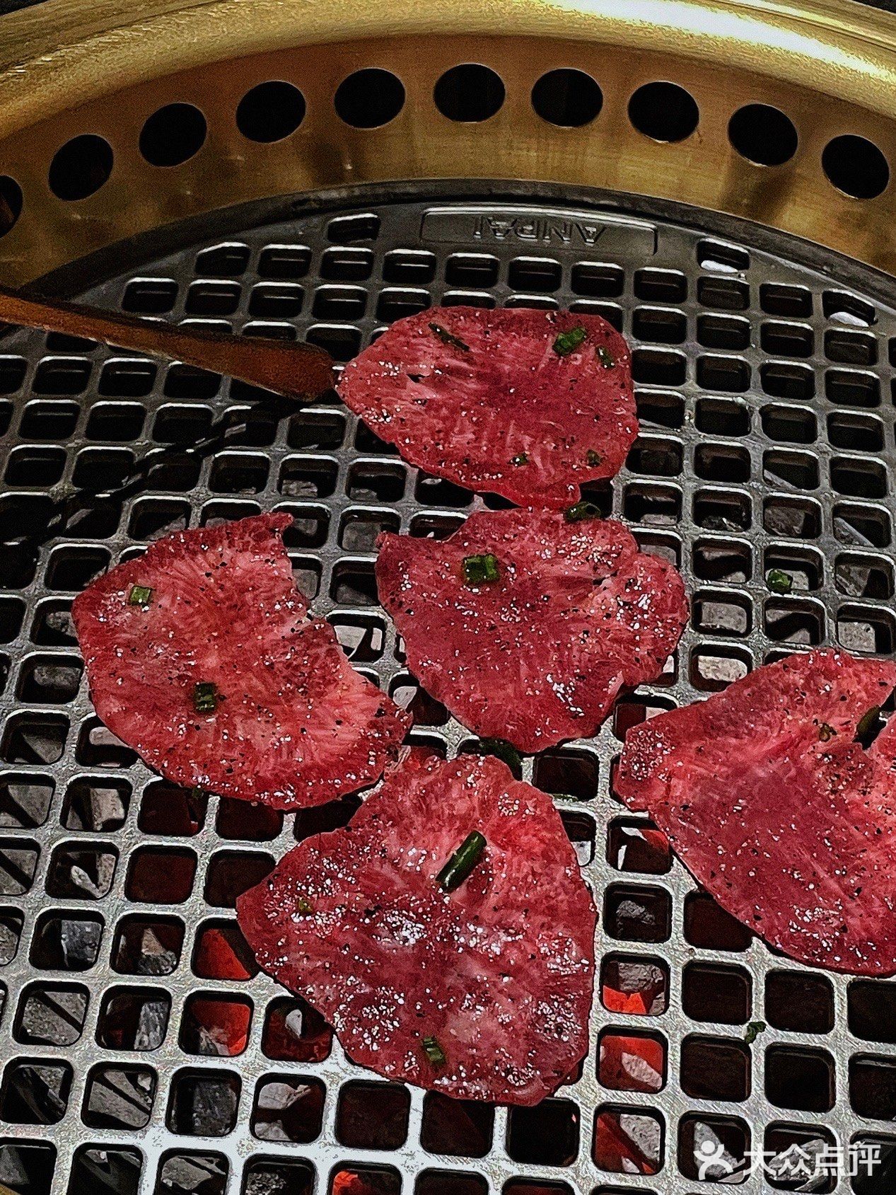 成都探店|跟着陈伟霆去吃烤肉