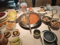 -左庭右院鲜牛肉火锅(金山万达店)