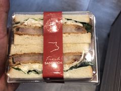 -巴黎贝甜(大宁国际商业广场店)