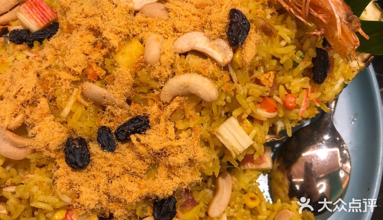 在武汉就能吃到正宗泰国美食，冬阴功汤太好喝惹！