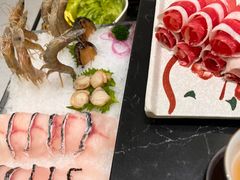 -红鼎豆捞·非遗鲍皇汤火锅(宝丰路店)