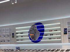 -优购镜仓(黄岛吾悦店)