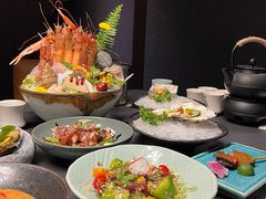 -雍容荟帝王蟹活龙虾展台自助(IFS黑金店)