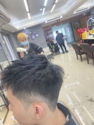 -藤野造型·烫发染发