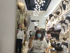 -LAQUEEN 时尚健康假发(万象城总店)