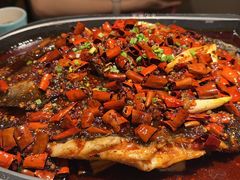 -江边城外烤全鱼(龙德广场店)