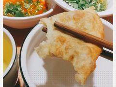 -大众跷脚牛肉馆·非遗传承单位(峨眉山店)