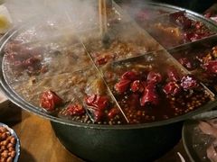 -白乐天毛肚火锅馆(南滨路店)