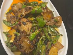 -茅台镇网红溶洞餐厅·茅帮菜馆